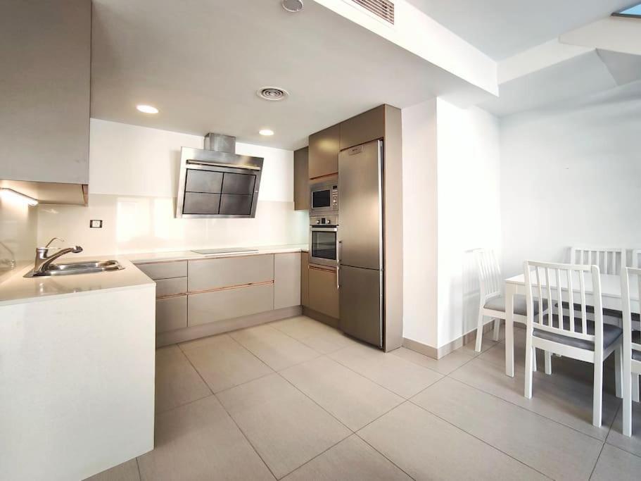 Moderno Apartamento Duplex En Terrassa Centro Dış mekan fotoğraf