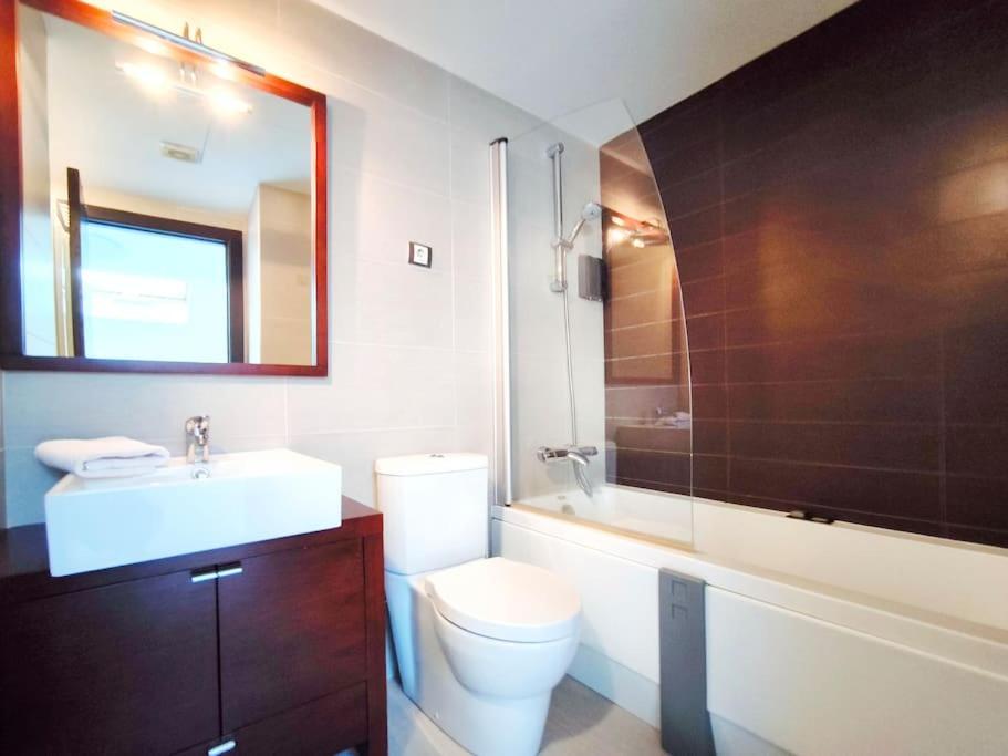 Moderno Apartamento Duplex En Terrassa Centro Dış mekan fotoğraf