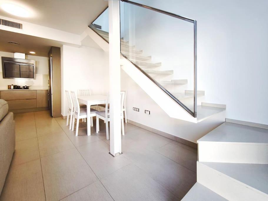 Moderno Apartamento Duplex En Terrassa Centro Dış mekan fotoğraf